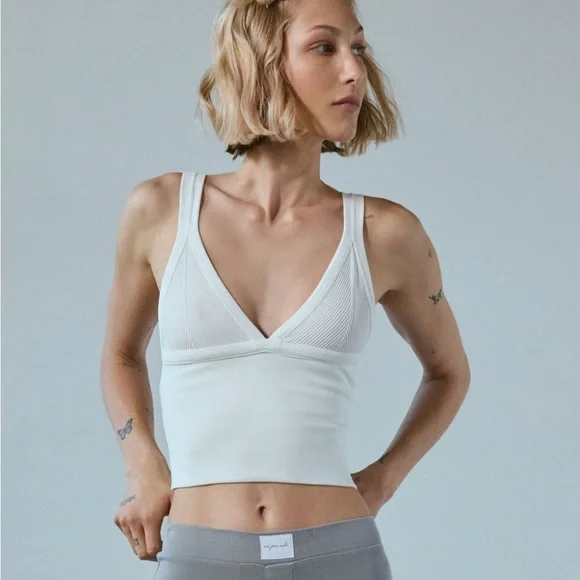 White Ribbed Women's Top - Picture 1 of 3